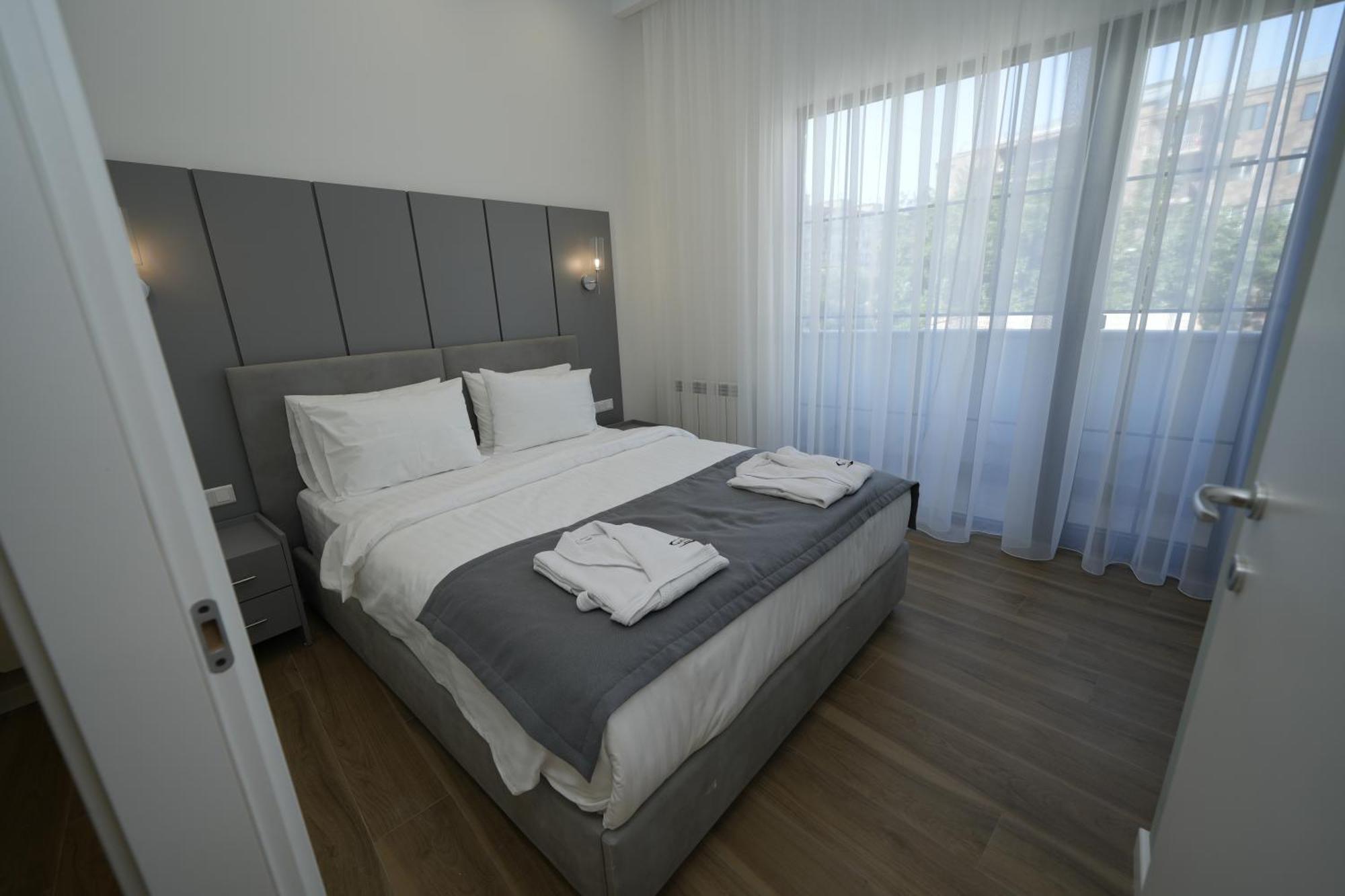 Ser In Hotel Erivan Dış mekan fotoğraf